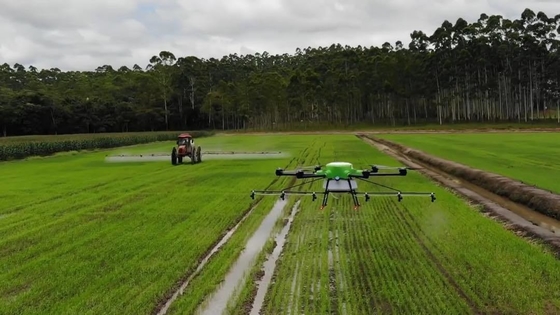 30L TPU 農作物噴霧機 ドローン Uav ドローン GPSとカメラ付き農薬噴霧機
