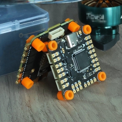 FC ESC スタック飛行制御機と Fpv UAV ドローンアクセサリーのための ESC 50af7 V2