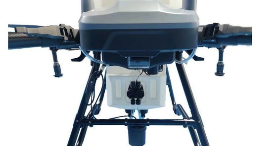 TPU素材 農業 噴霧用ドローン M4E-G500 農園用