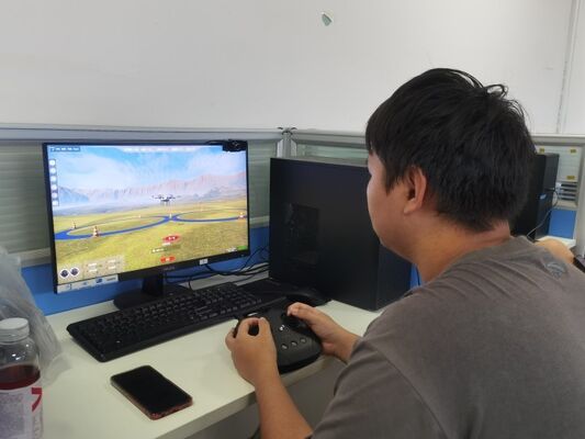 AI駆動の自動評価と30の緊急対応能力のための包括的なトレーニングモジュールを持つマッピングトレーニングツール