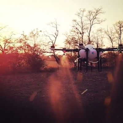 20kg 農業 ドローン 肥料スプレーヤー UAV 飛行機 折りたたみ